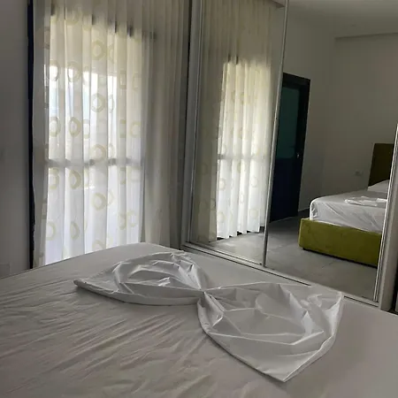 Vila Guest Hause בית הארחה סרנדה